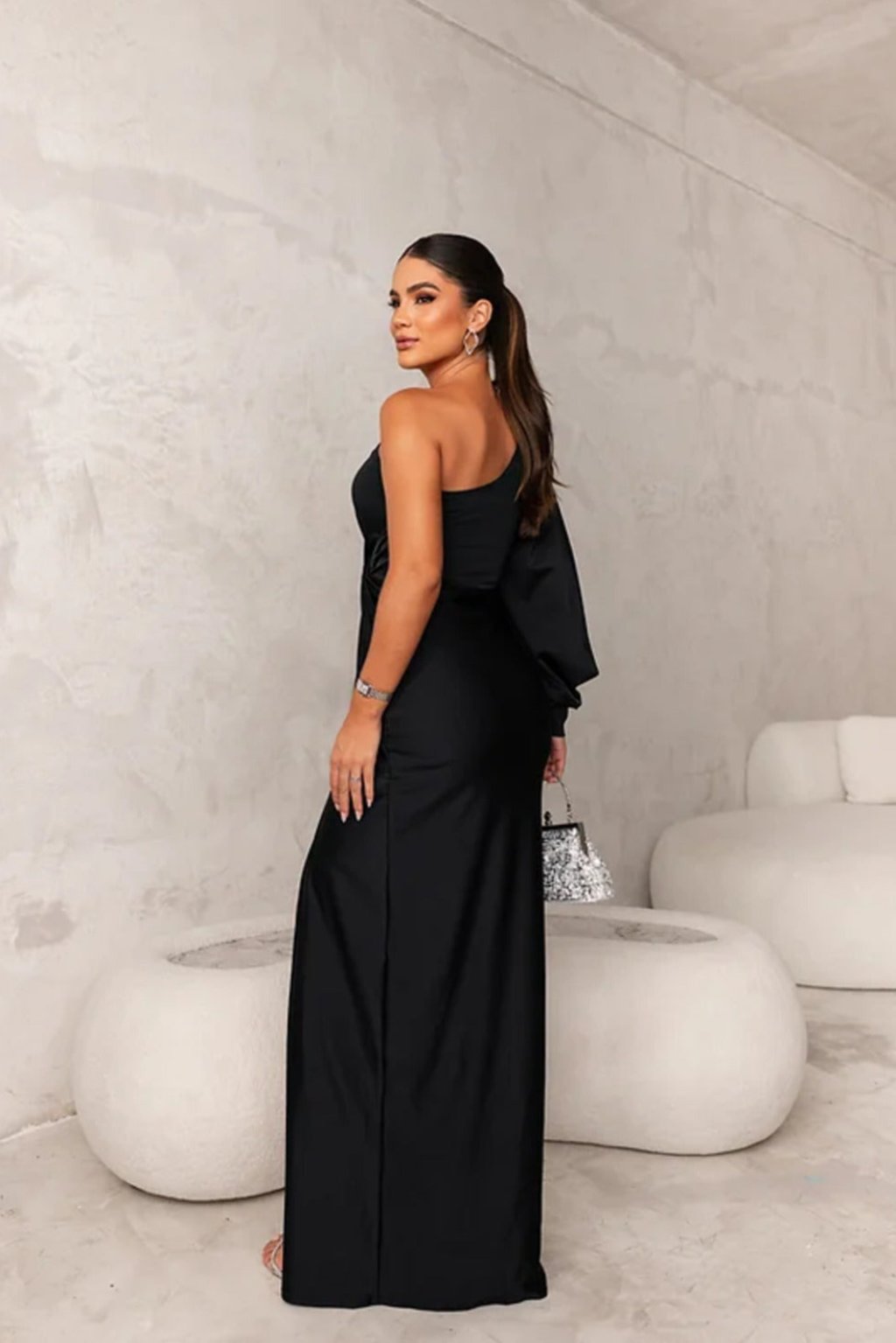 Women's One-Shoulder Figure-Following Maxi Gown