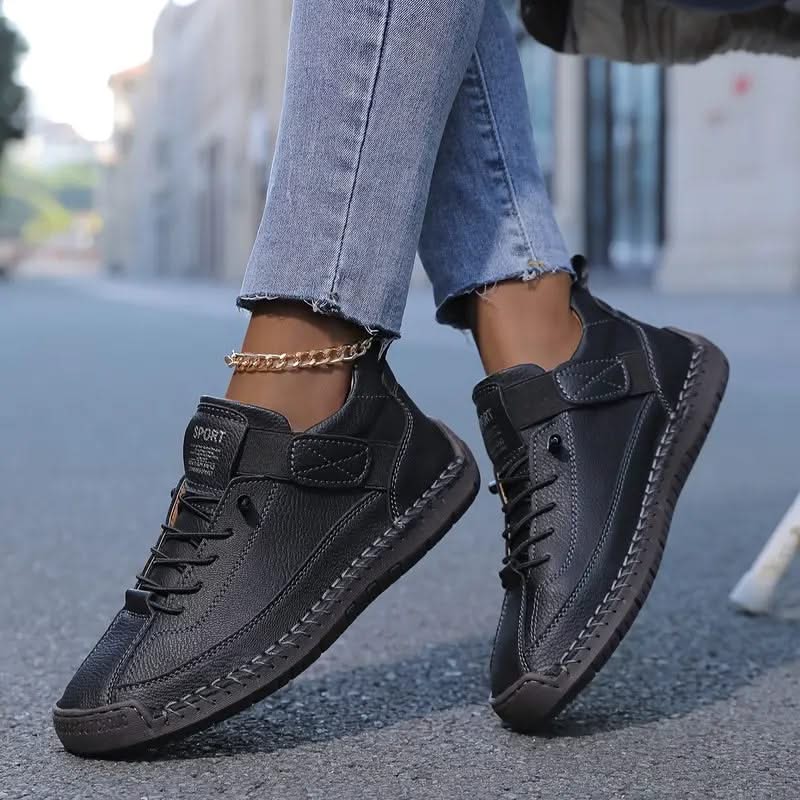 Úna | The Wide-Fit Cushioned Leather Sneaker
