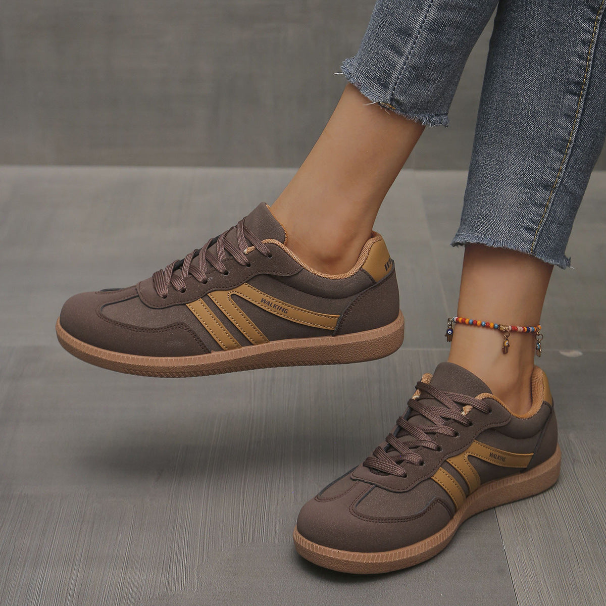 Women's Wide Toe Box Lightweight Cushioned Sneakers in Brown