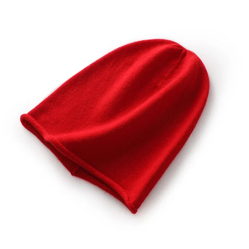 Relaxed-Fit Cashmere Knit Winter Beanie in Red