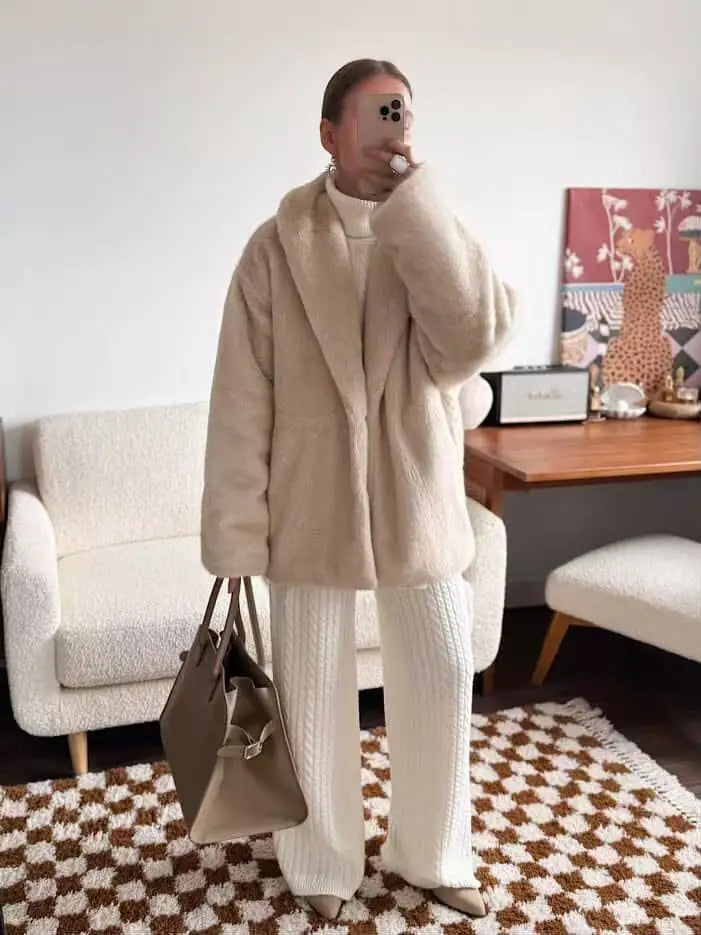 Women's Faux Fur Coat, Soft Fluffy Warm Winter Overcoat