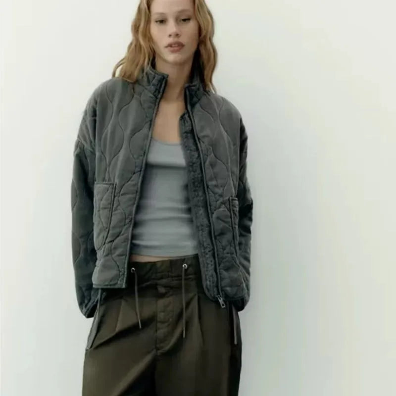 Women's Quilted High-Collar Jacket with Large Pockets