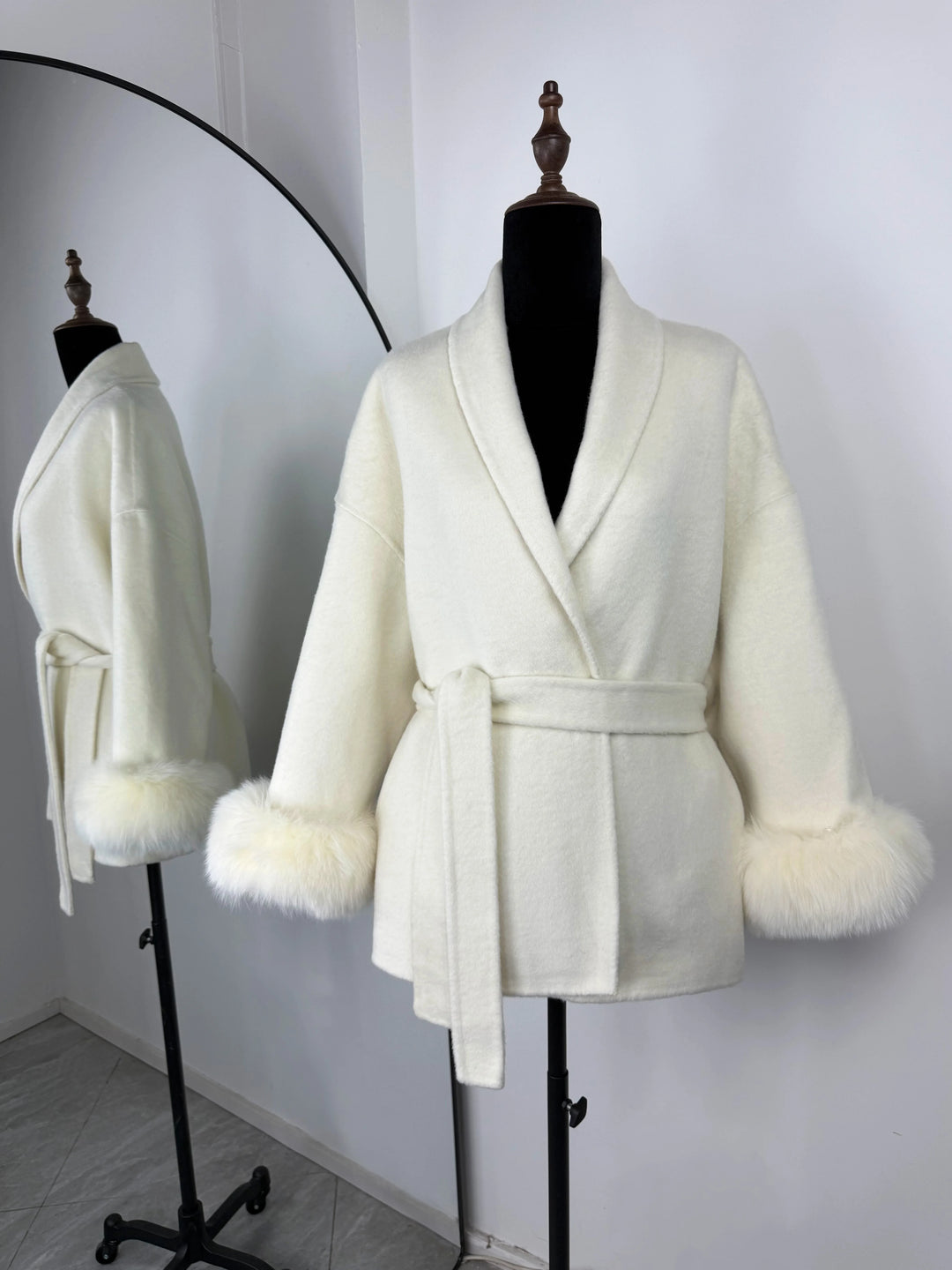 Women's Wool Blend Coat, Double Sided Short Overcoat with Fur Collar