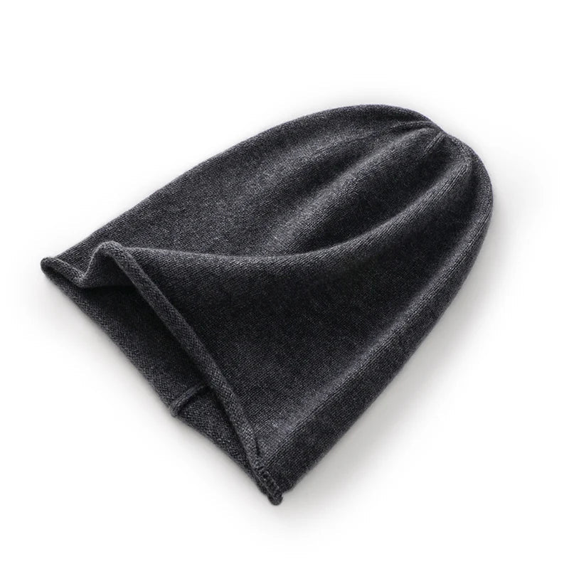 Relaxed-Fit Cashmere Knit Winter Beanie in Dark Gray
