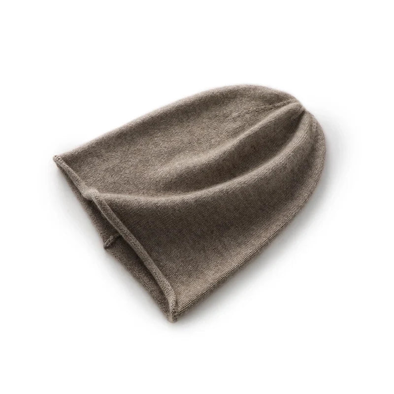 Relaxed-Fit Cashmere Knit Winter Beanie in Camel