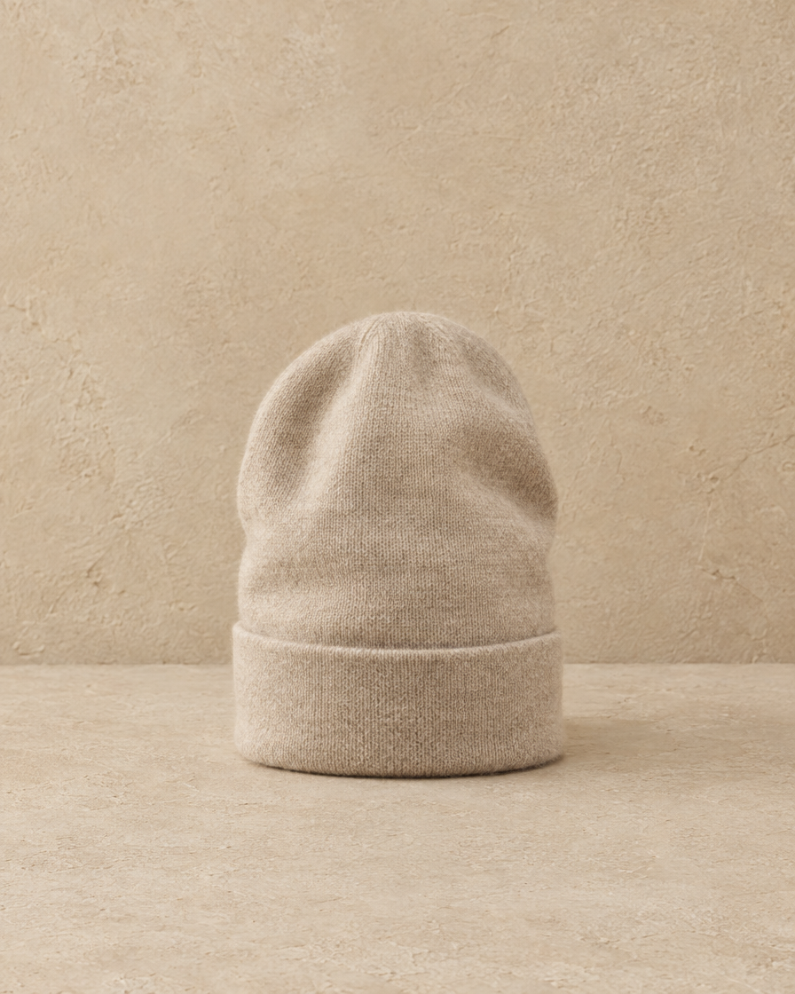 ONORA Pinecrest Relaxed Classic Cashmere Knit Beanie — front view, Beige