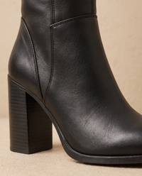 Round Toe Knee-High Boots with Block Heel — block heel detail