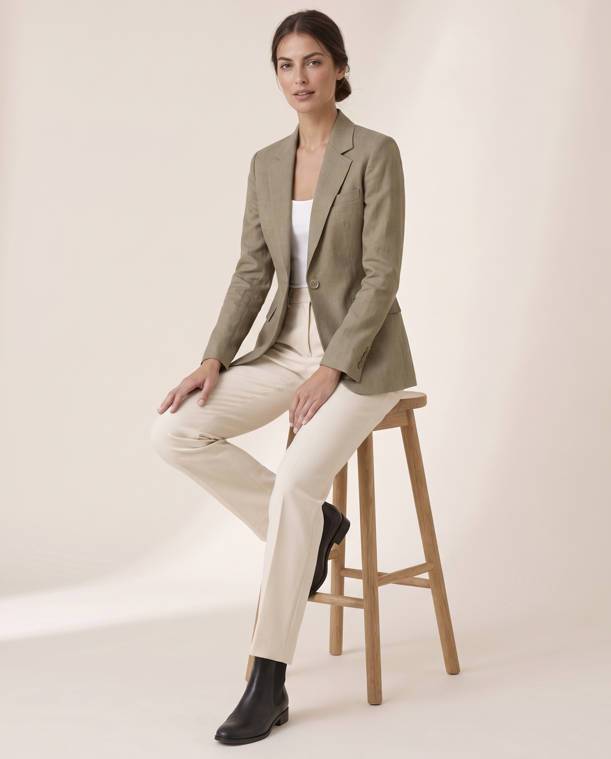 Taormina Lightweight Notched Lapel Blazer — worn seated