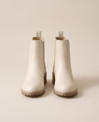 Chelsea Ankle Boots with Low Block Heel and Zip — cream