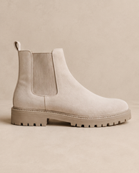 Fleece-Lined Chelsea Boots — side profile