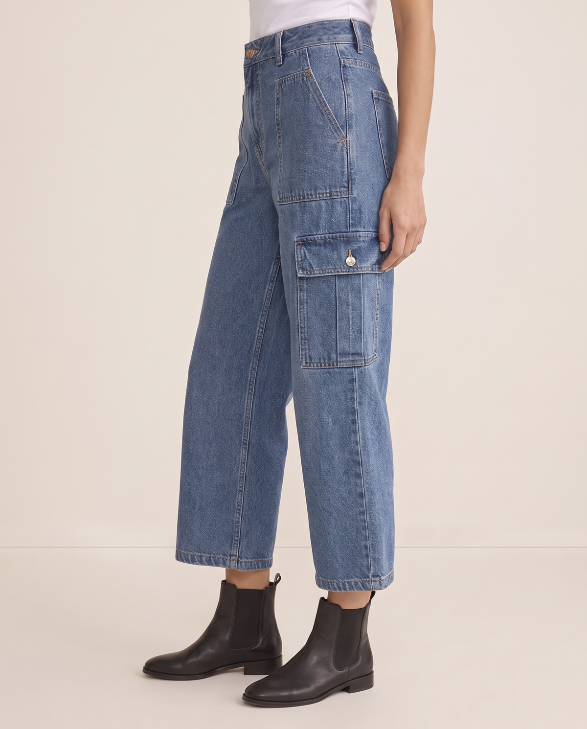 Beartooth Relaxed Cropped Cargo Jeans — cargo pocket detail