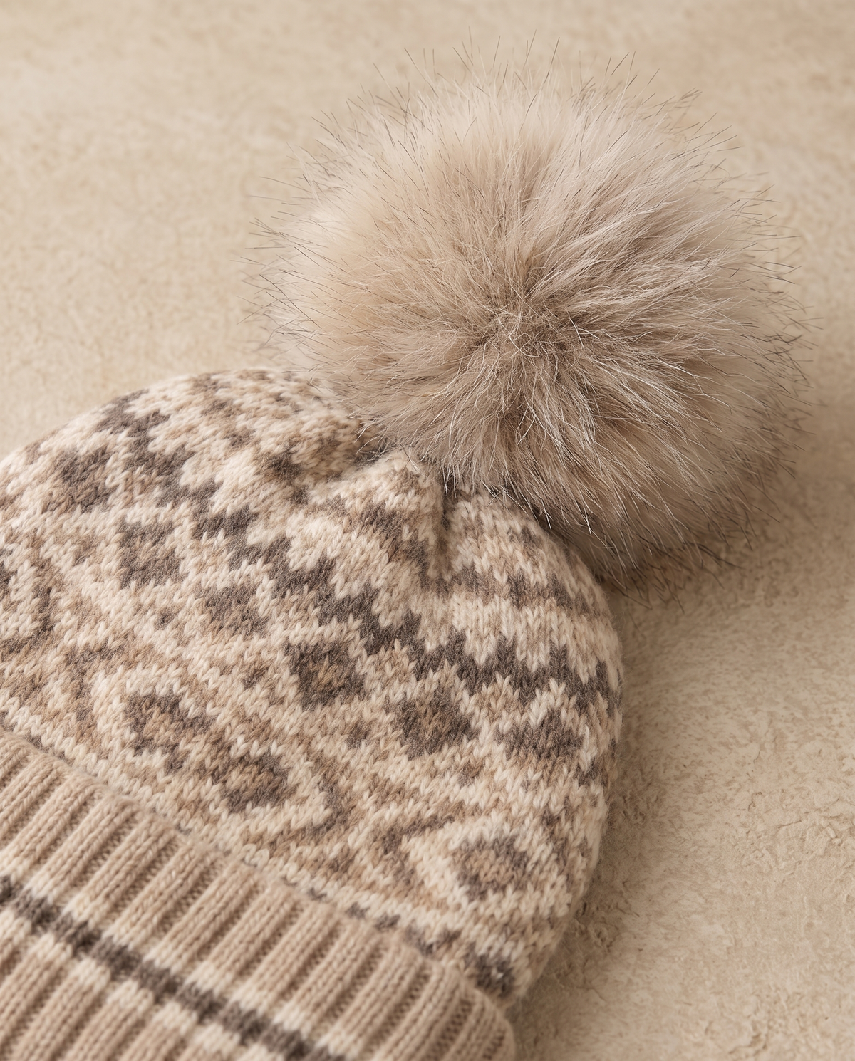 ONORA Cottage Warm Fair Isle Cashmere Pom-Pom Beanie — Fair Isle knit and pom-pom detail