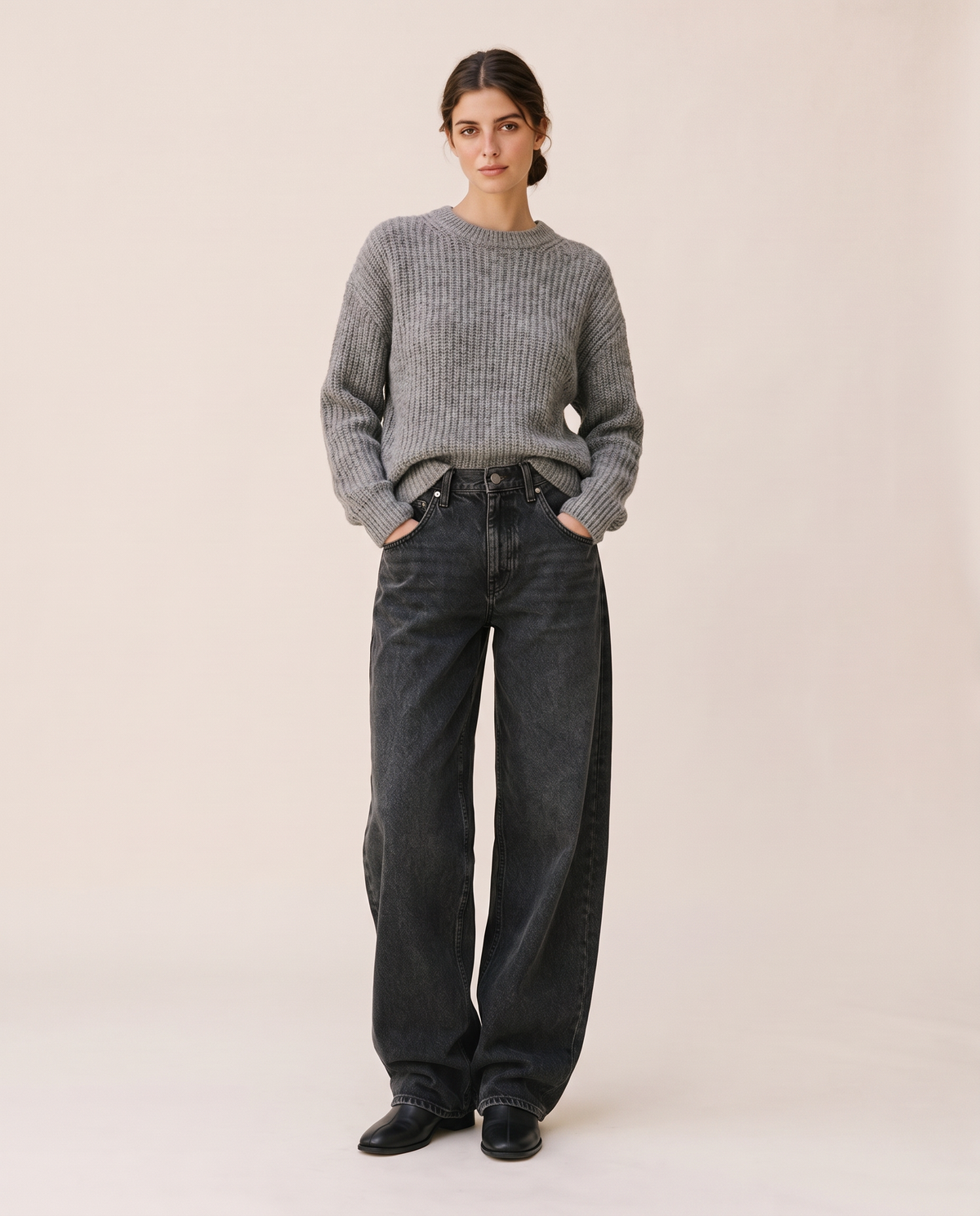 Kristin Baggy Jeans in black wash, front view
