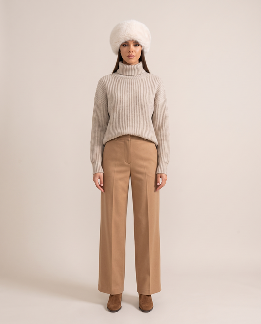 Ivory Faux Fur Hat with Wide Rolled Brim — studio front