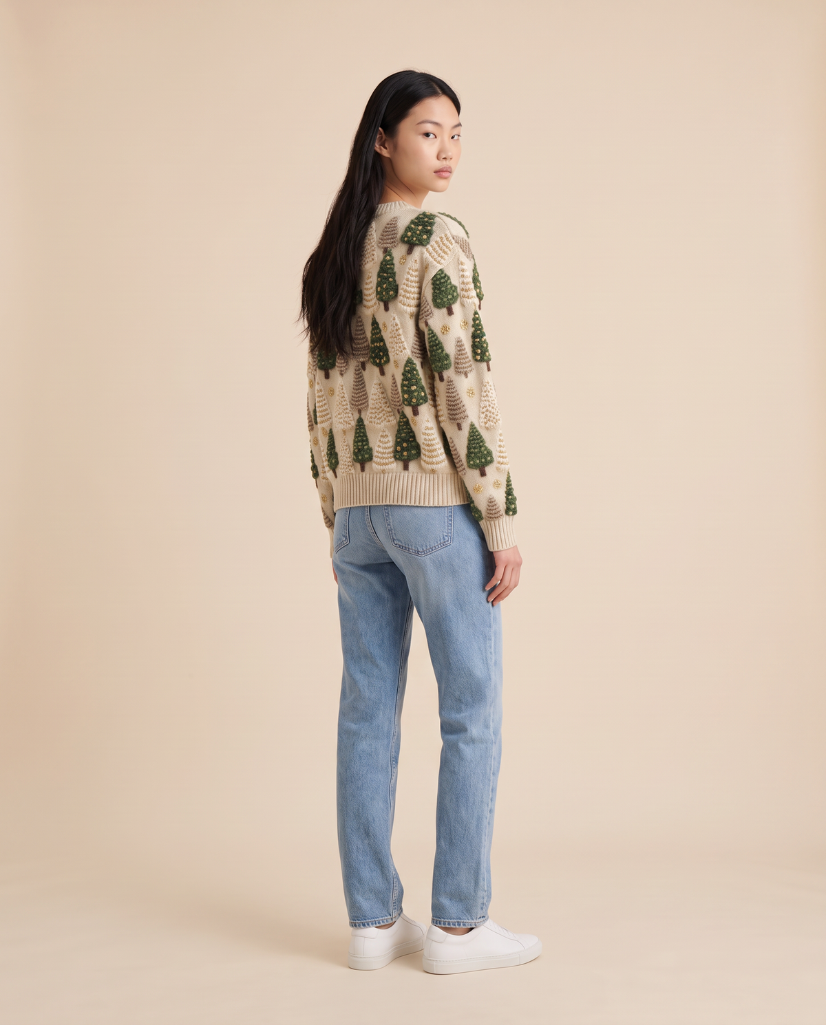 ONORA Christmas tree pattern sweater - three-quarter back view