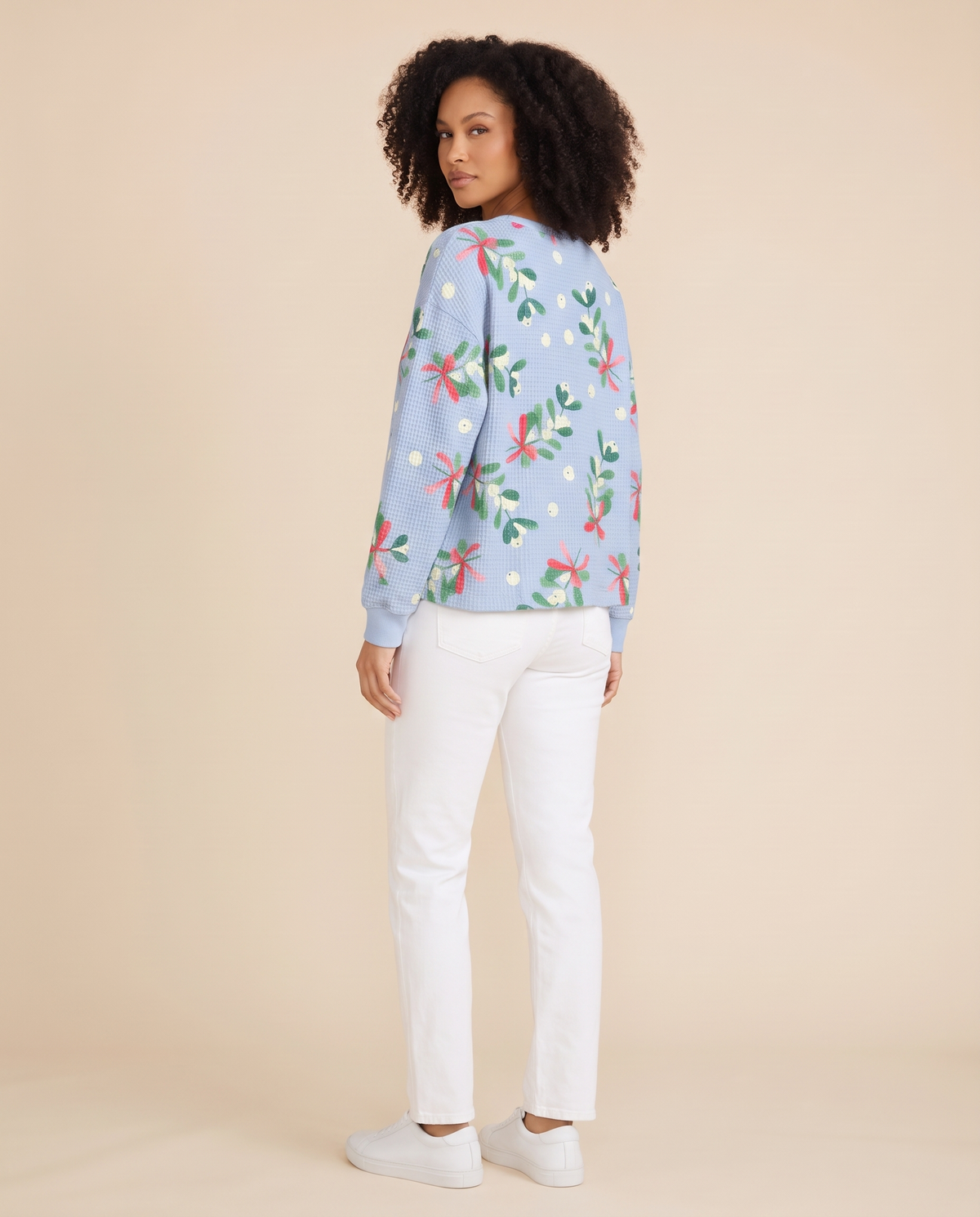 ONORA Christmas sweatshirt for women - three-quarter back view