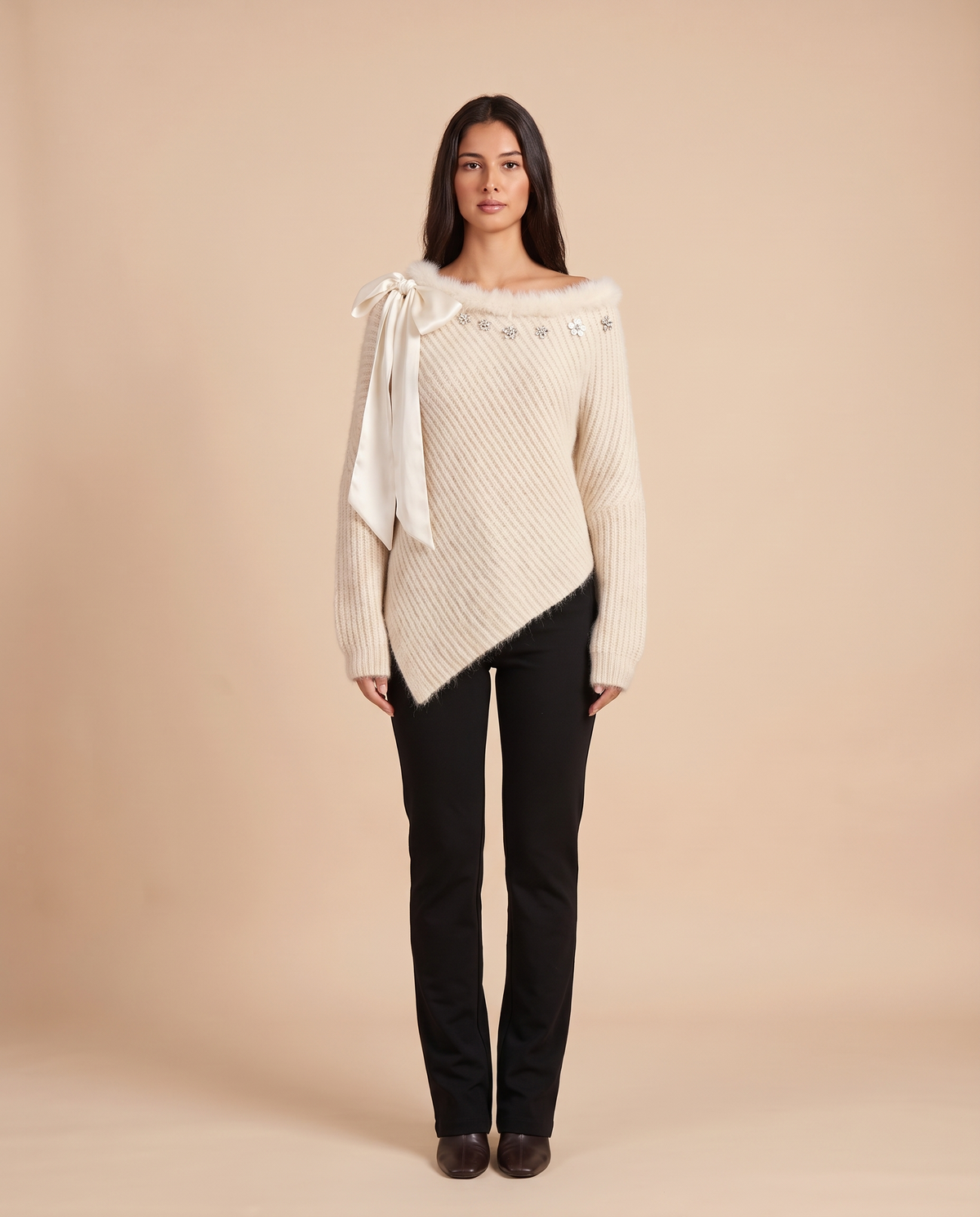 ONORA off shoulder Christmas sweater with bow - Beige